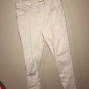 While Levi Jeans
